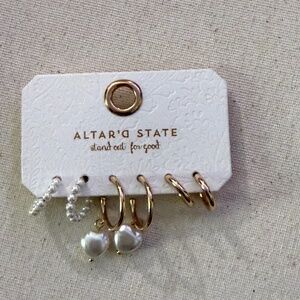 altar'd state gold tone with pearls 3 set small hoops